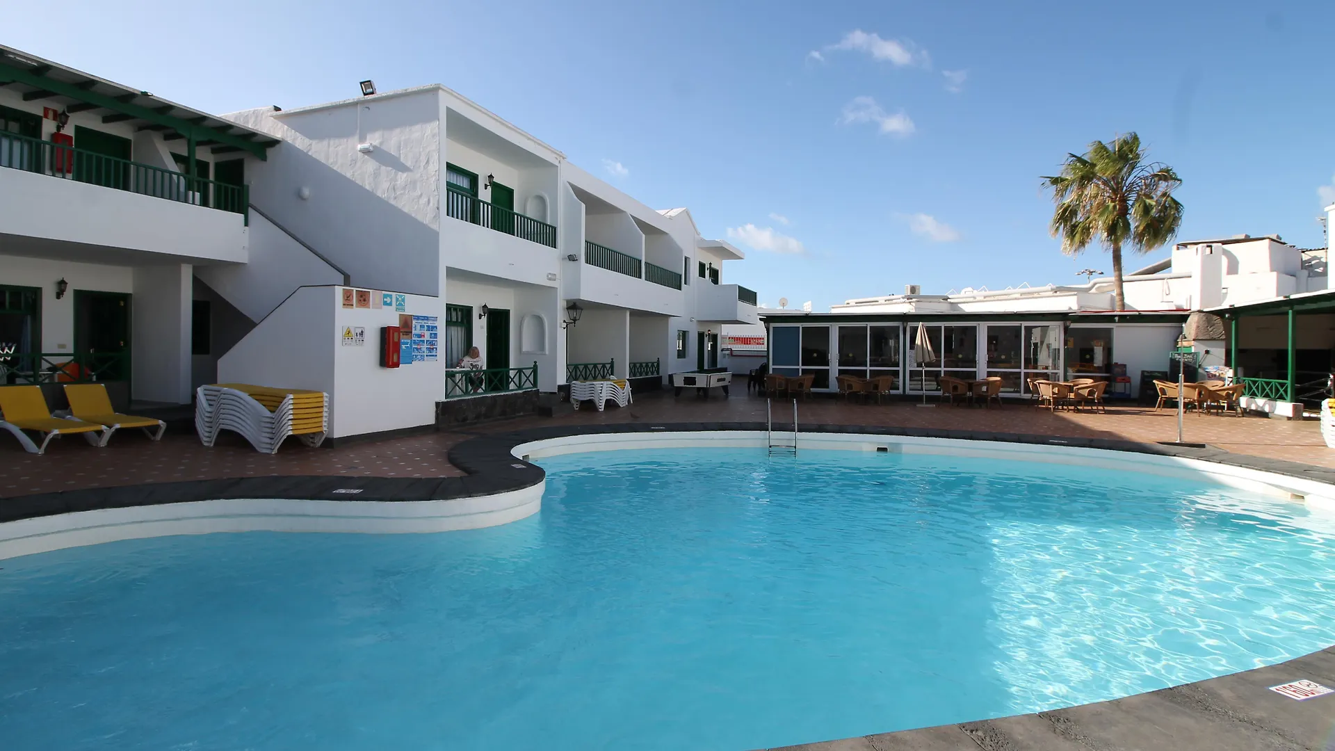 Apartamentos Elena Puerto del Carmen  0*, Puerto del Carmen (Lanzarote) España